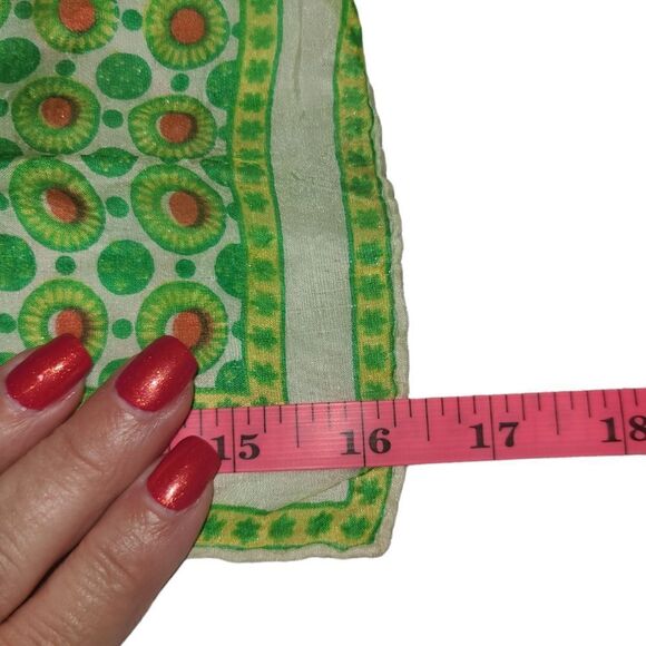 Vintage scarf, square green pattern - Picture 3 of 3